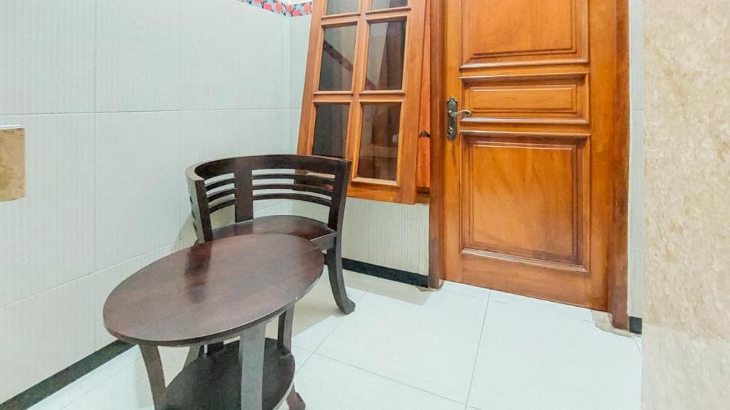 Hotel Shinta 2 near Alun Alun Kertosono photo