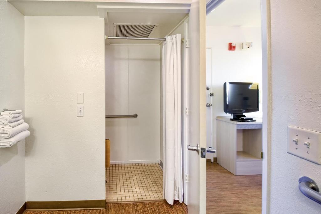 Motel 6-Pendleton, OR photo