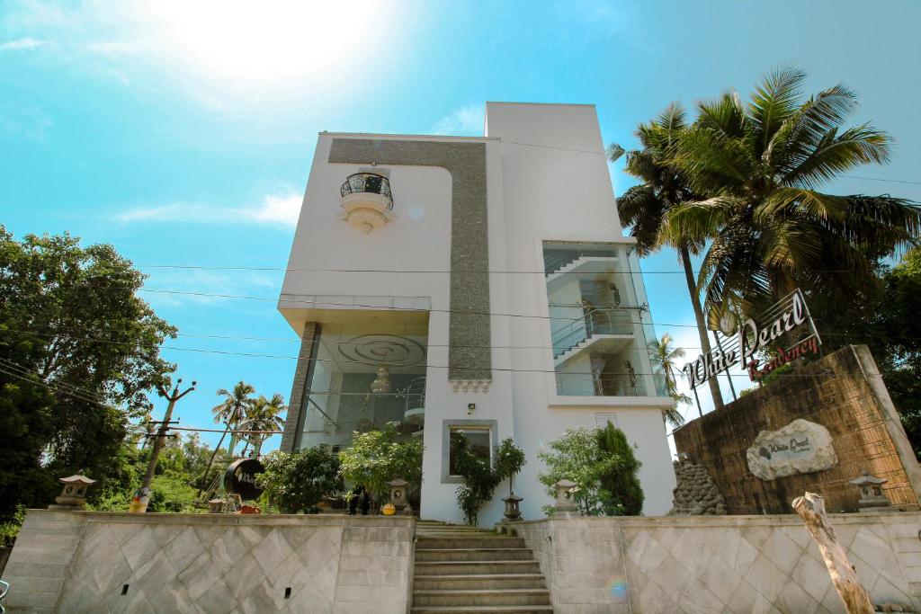 White Pearl Residency photo