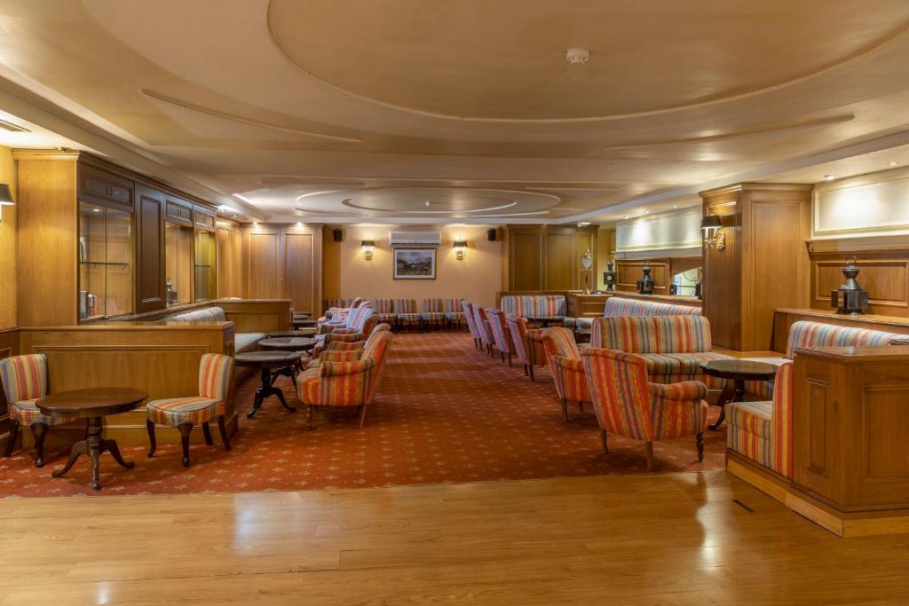 Las Palmeras Affiliated by FERGUS — Restaurant & bars in Fuengirola, Andalusia