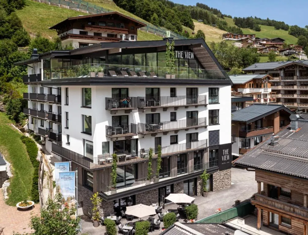Hotel VIEW - incl Joker Card in Summer, hotel in Saalbach Hinterglemm