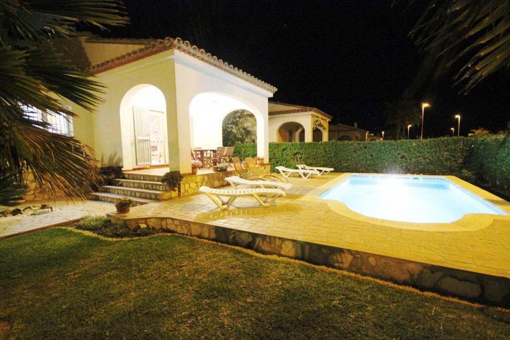 Riumar "Carmen 1", 500m to beach, private pool, On-Site-Service, dog beach - 3