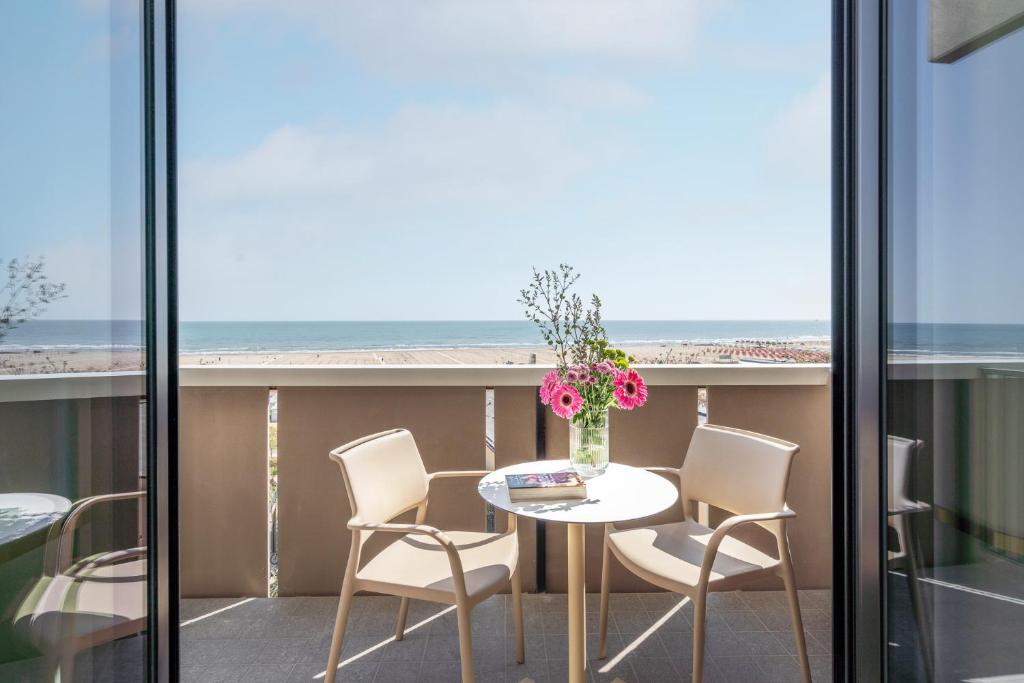 Hotel Imperiale Rimini photo