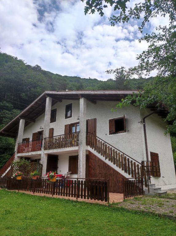 Casa Stefy, Mezzolago