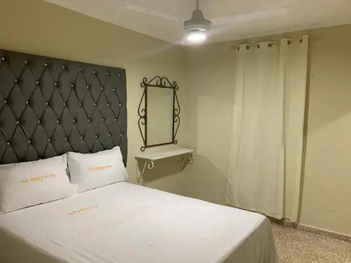 Glamour Hotel photo