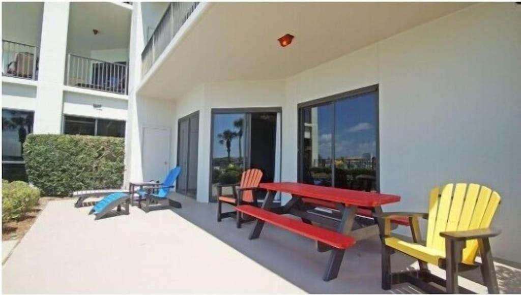 Phoenix 6 011, Orange Beach