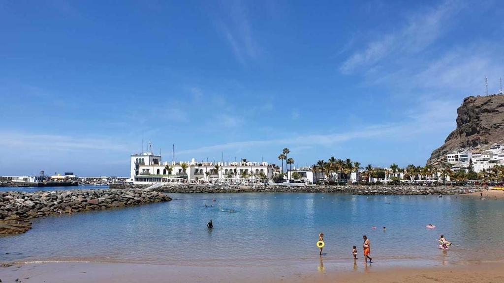 Mogan suite beach view apartment photo