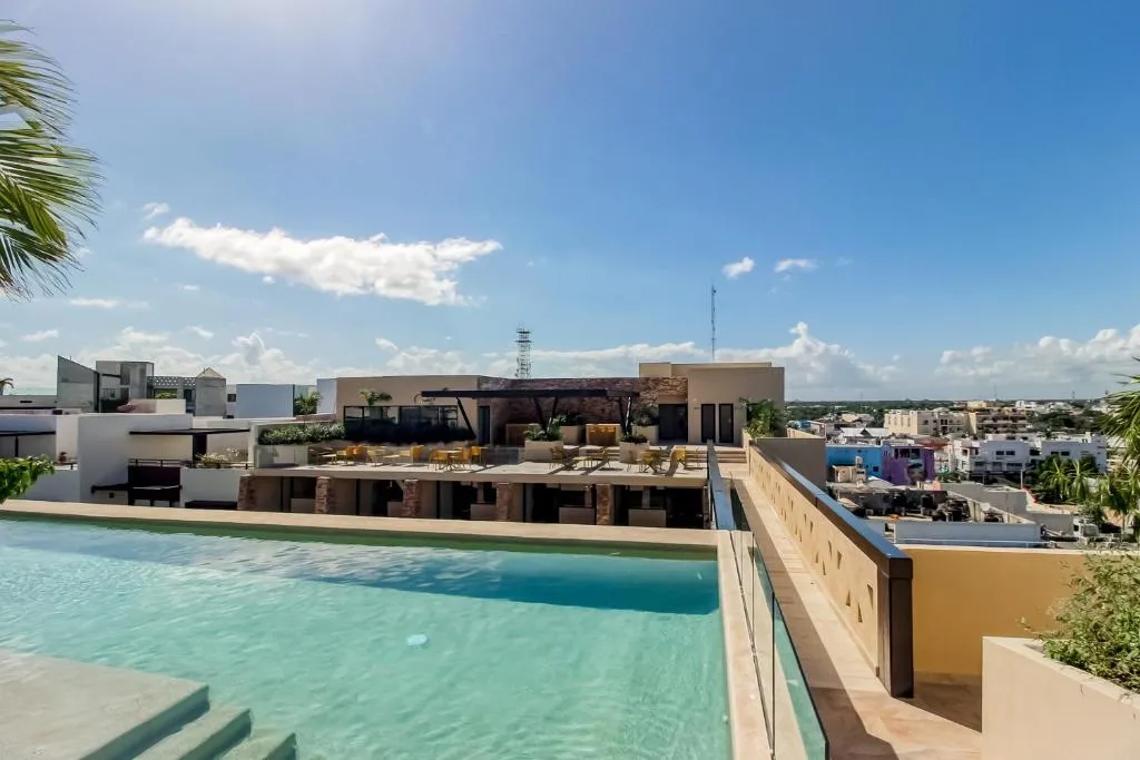 Sea Breezes Studio at Syrena 409, Hotel in Playa del Carmen