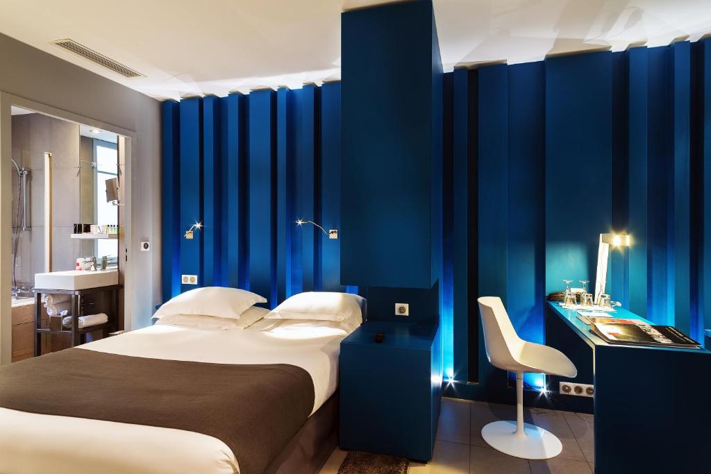 アルク ドゥ トリオンフ エトワール (Arc De Triomphe Etoile Hotel)