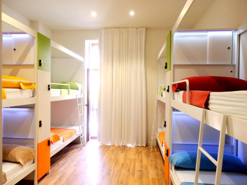 Urban Youth Hostel - 2