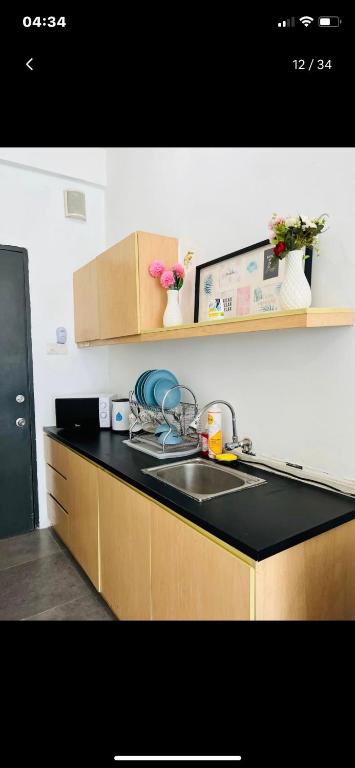 Furr Empire Damansara studio free netflix wifi photo
