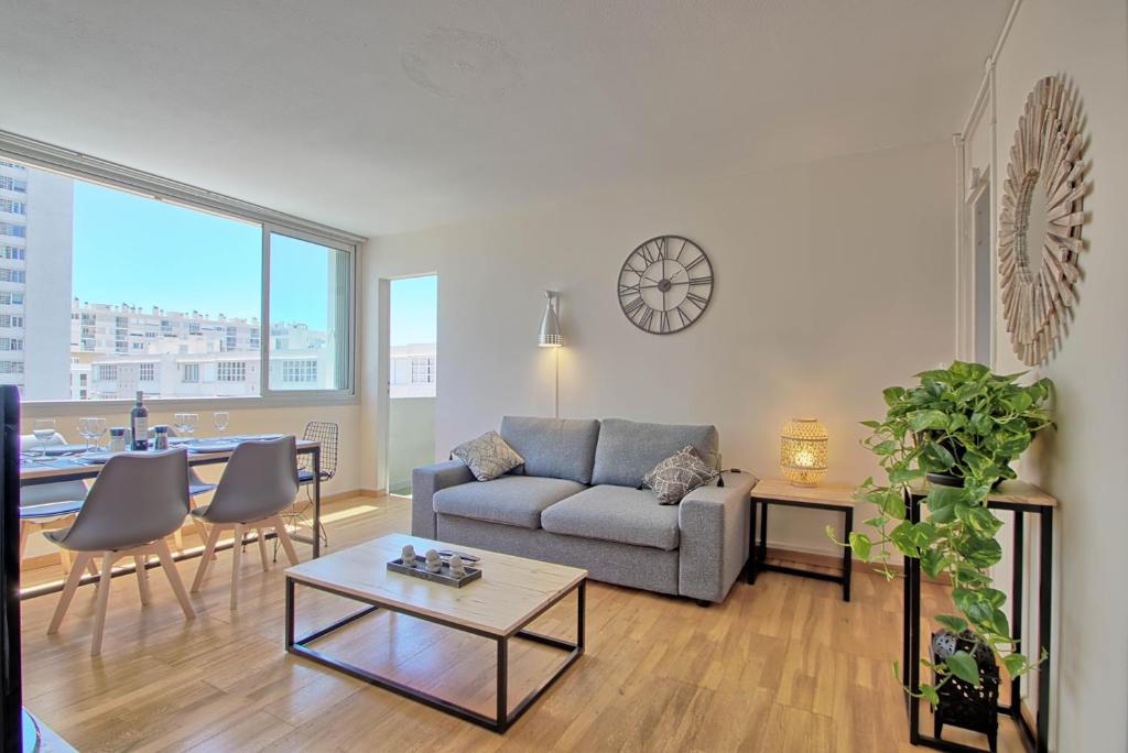 Beau T4 traversant avec superbe emplacement - 1