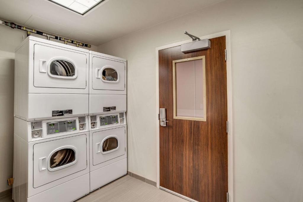 MainStay Suites Carlisle - Harrisburg photo