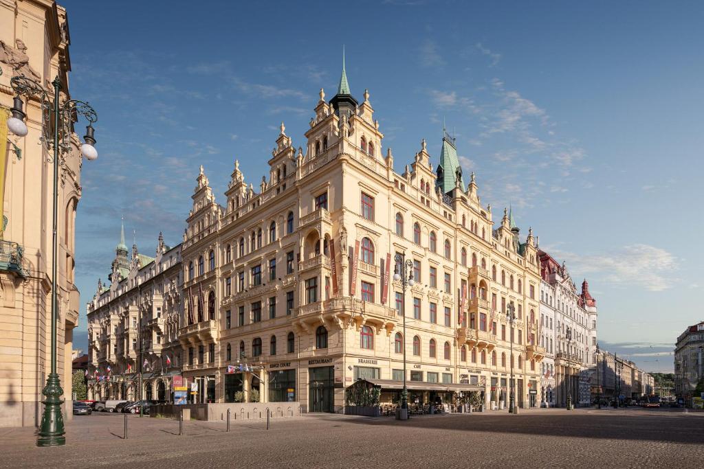 Featured Hotel