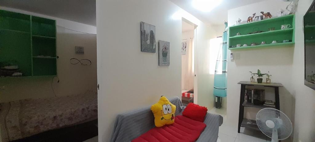 Joh's Haven at East Residences Ortigas - 5th Floor, Walk up — Hotel in Manila