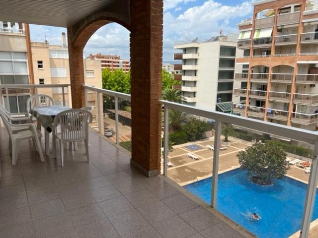 COSTA DAURADA APARTAMENTS CENTER - 4