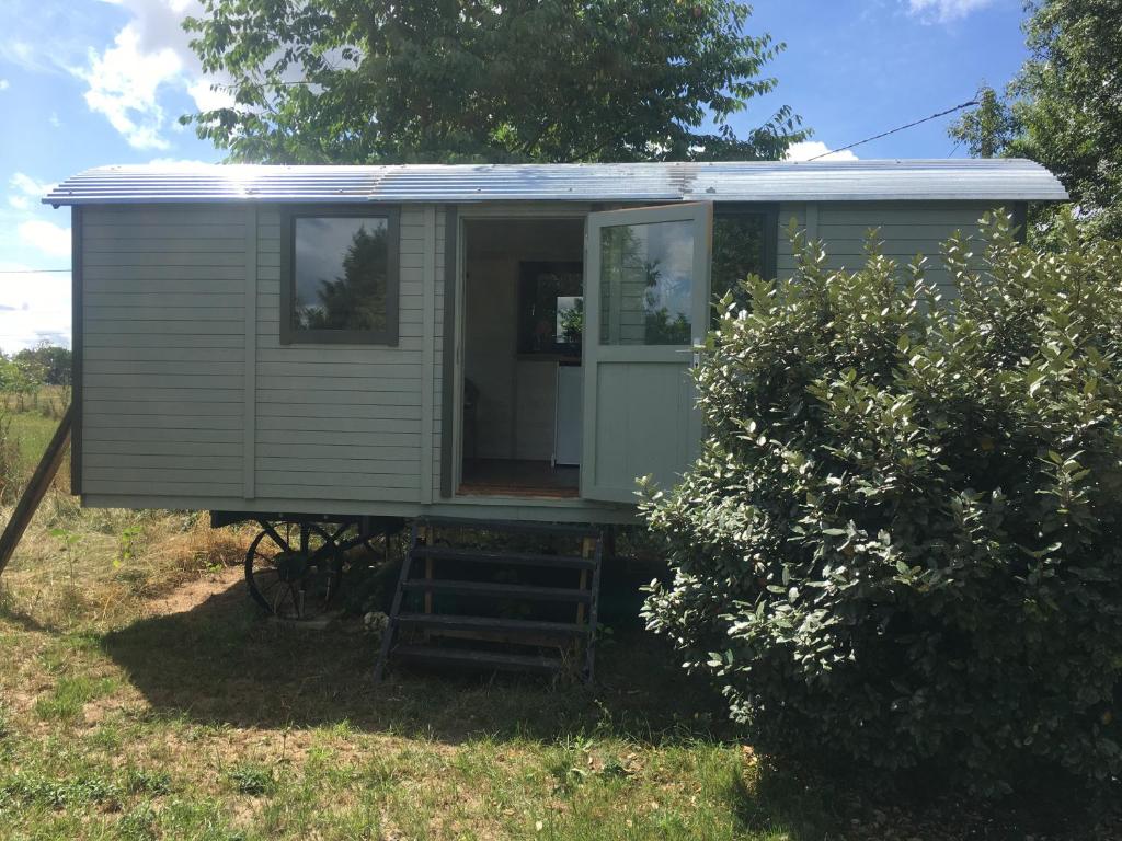 Authentic Wooden Shepards Hut quite rural location