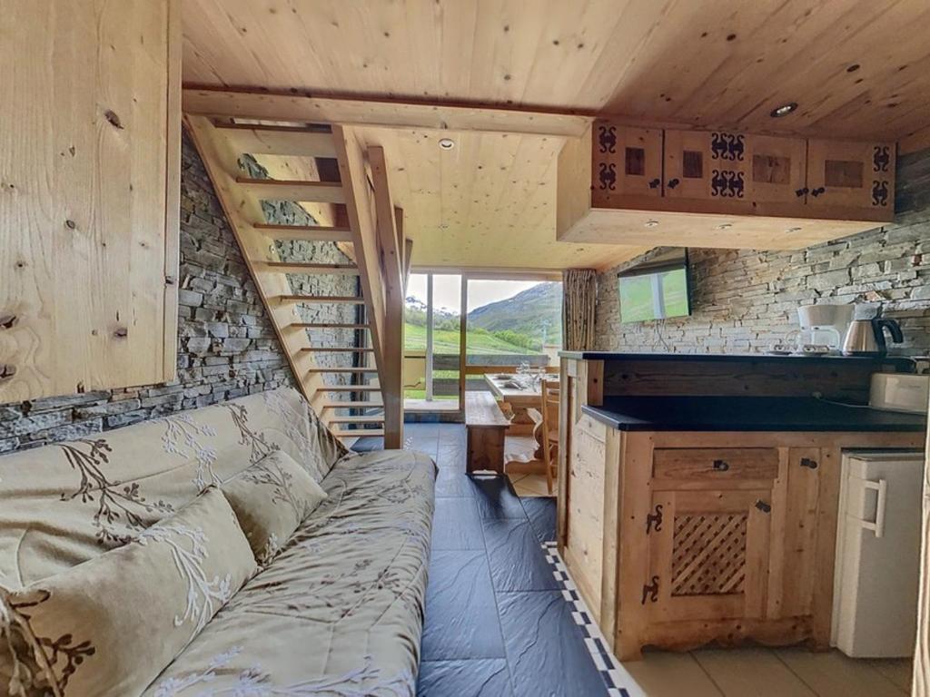 Duplex rénové aux Menuires, ski aux pieds, balcon - FR-1-344-186 - 3