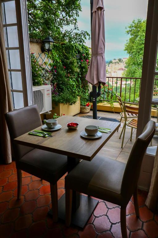 Hostellerie Bellevue photo