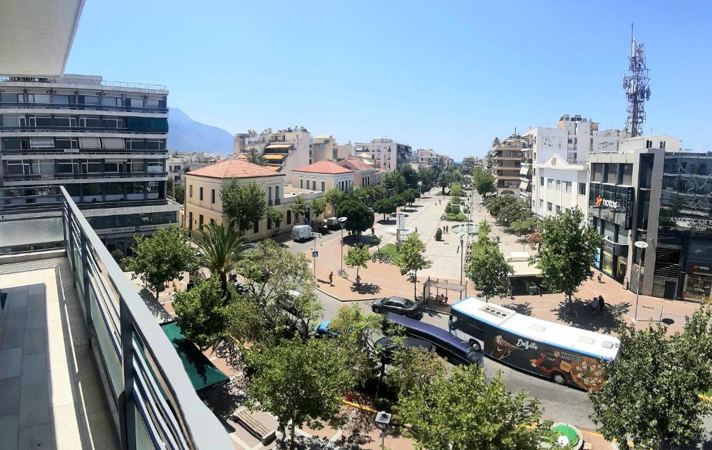 King George Sqr apt, Kalamata