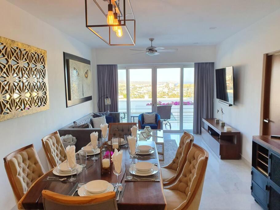 BEAUTIFUL OCEAN VIEW CONDO, 3BR 3.5 BT - 3