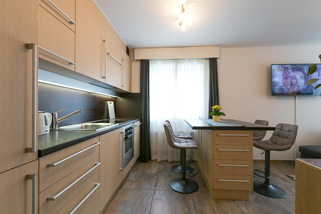 Spirit Apartments - Studio 1 und 2 - Küche - Parkplatz - 3