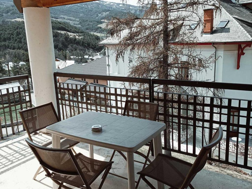 Studio cosy à Jausiers avec terrasse, piscine, sauna, parking et WIFI gratuit - FR-1-165B-49, Jausiers