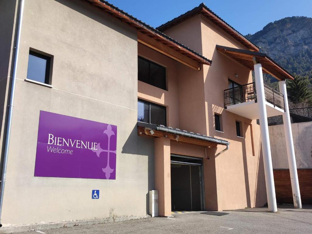 Studio 4 pers avec terrasse, piscine et parking à Jausiers - 3