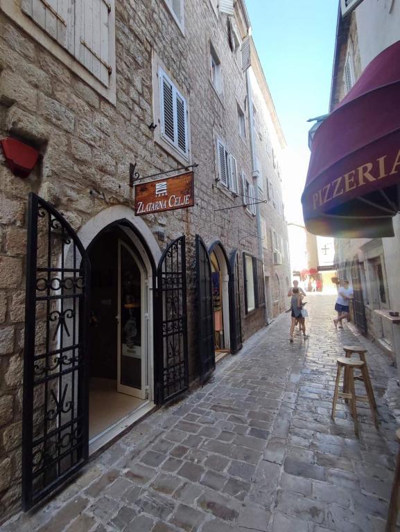 Old town Budva D&M - 1