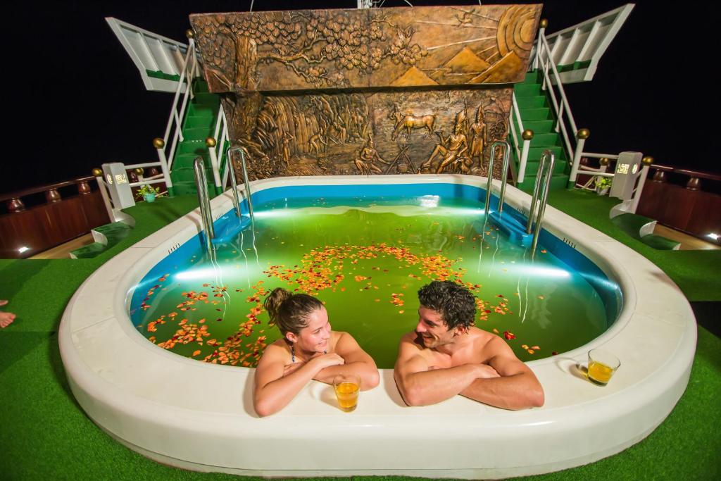 Spa, Dragon Legend Cruise in Hạ Long