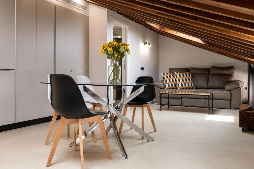 INMálaga Penthouse Santos Suites, Malaga