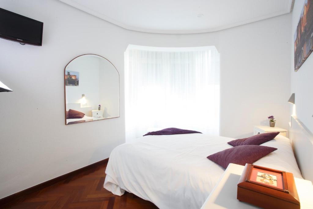Hostal Costa Coruña - 1