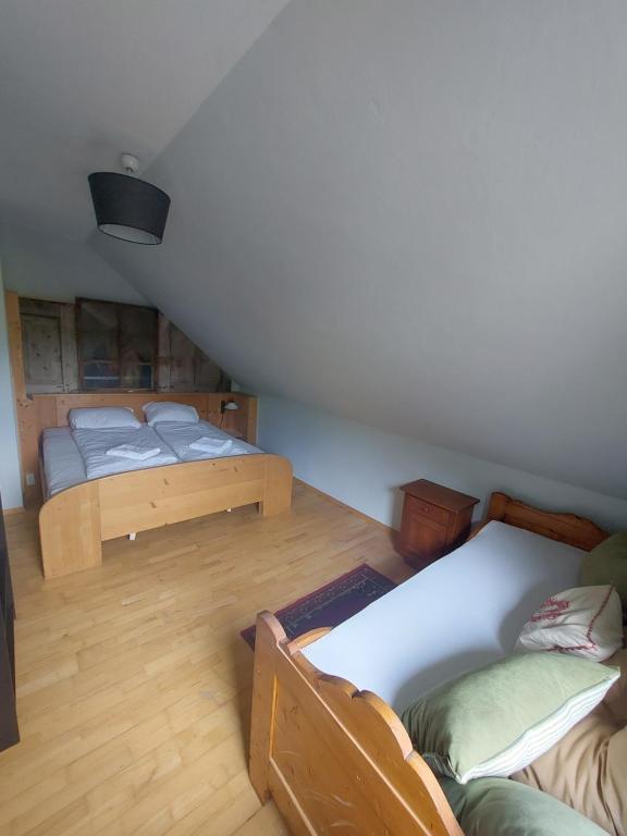 Haus Zurrik - 3