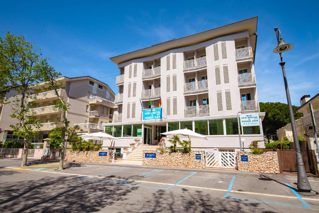 New Bristol Sport Hotel - 5
