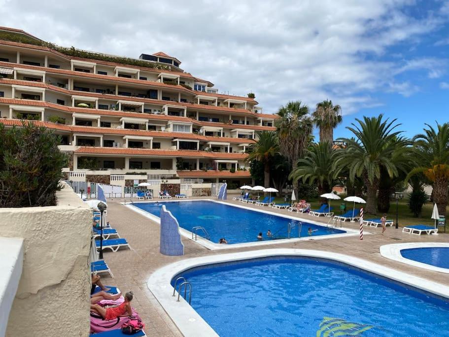Luminoso apartamento con terraza y piscina - 1