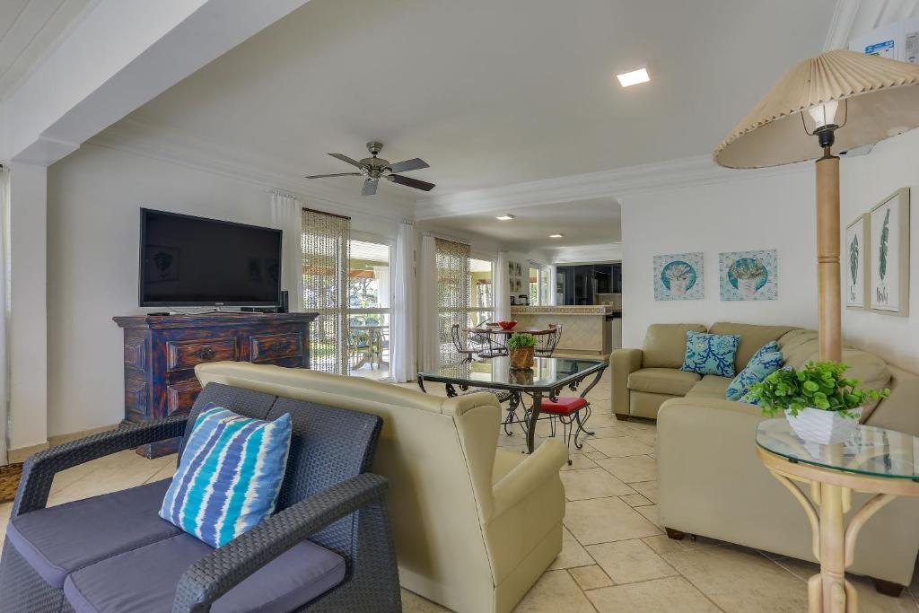 Shared lounge/TV area, Villas Jurere Residences in Florianopolis