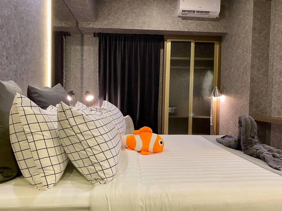 Casanty at Benson Apartment, Lontar