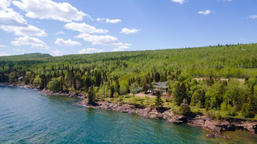 Thomsonite Inn on Lake Superior, Grand Marais