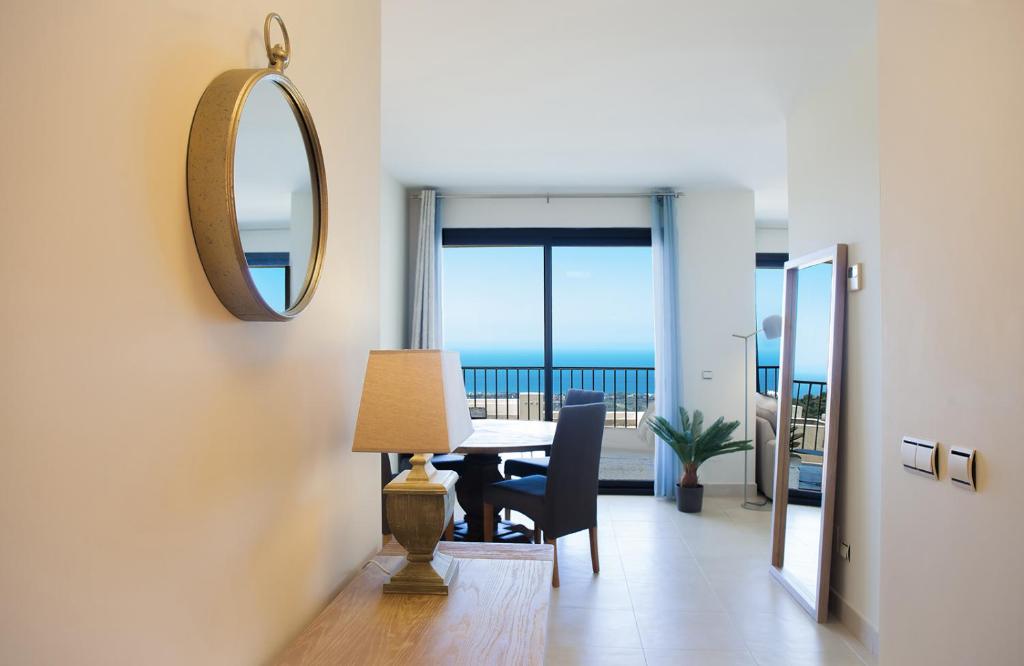 Luxury Spa Resort Marbella 2 bedroom 3 beds sauna gym pools jacuzzi - 1