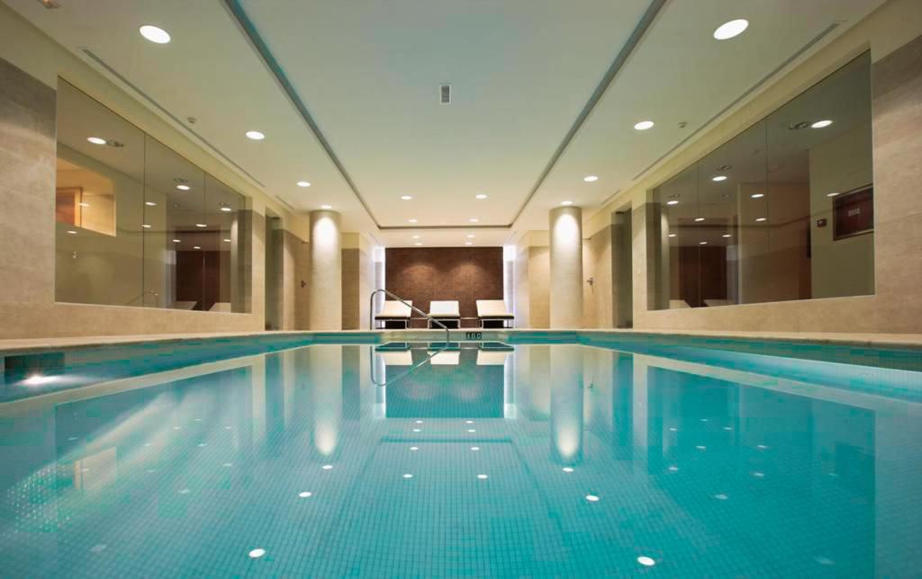 Luxury Spa Resort Marbella 2 bedroom 3 beds sauna gym pools jacuzzi - 4