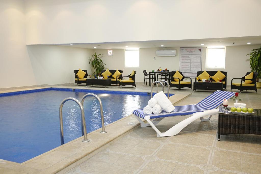 WARWICK AL JUBIAL HOTEL photo