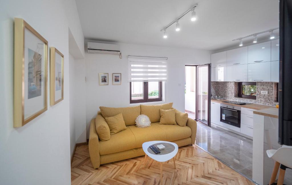 Oscar Exclusive Apartment - 3