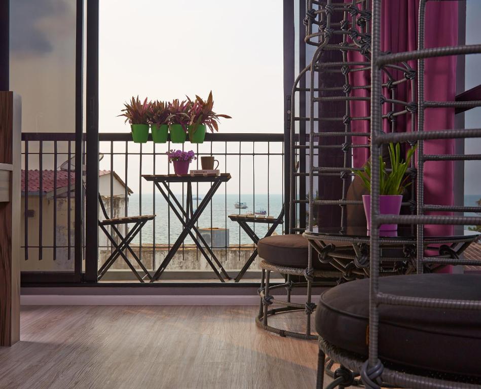 Balcony/terrace, The Weekend Pattaya in Pattaya