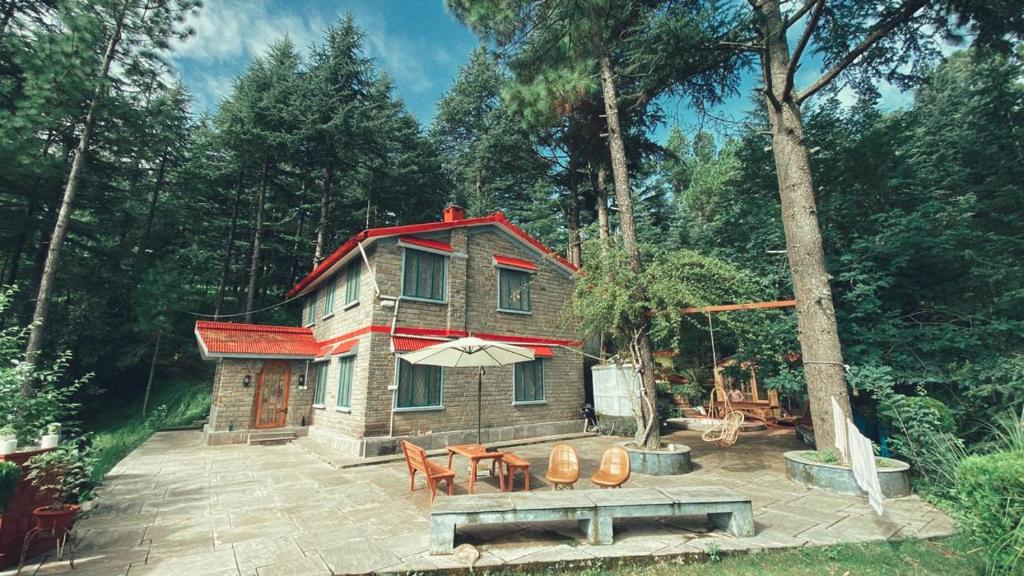 Shantiniketan Mountain Home — Hotel in Almora