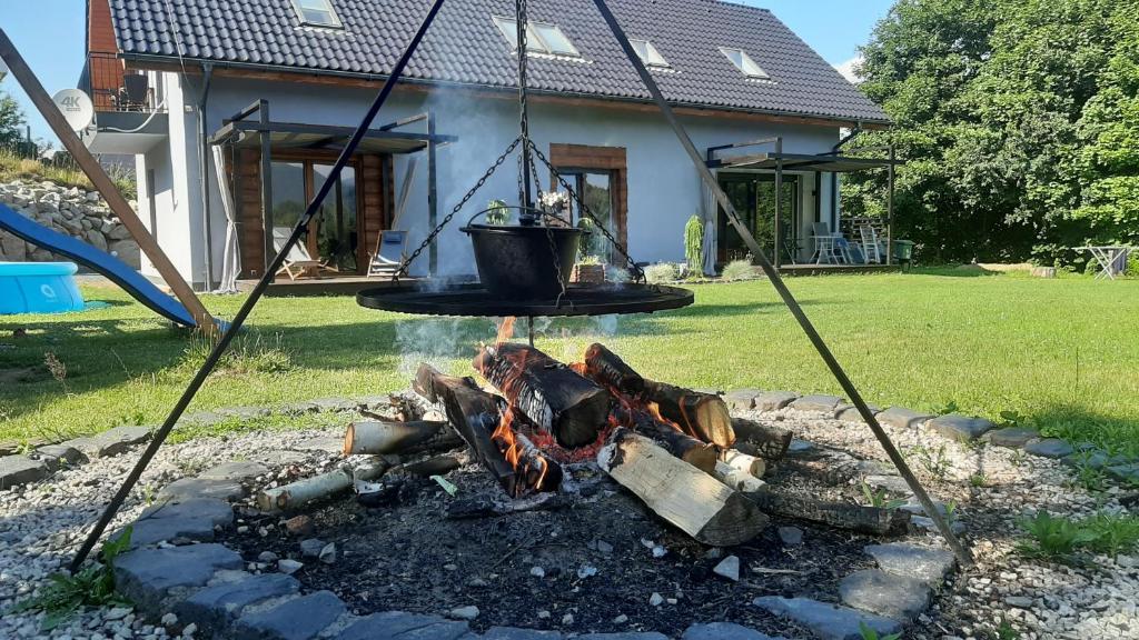 Dom uKromki z widokiem na Śnieżkę i góry