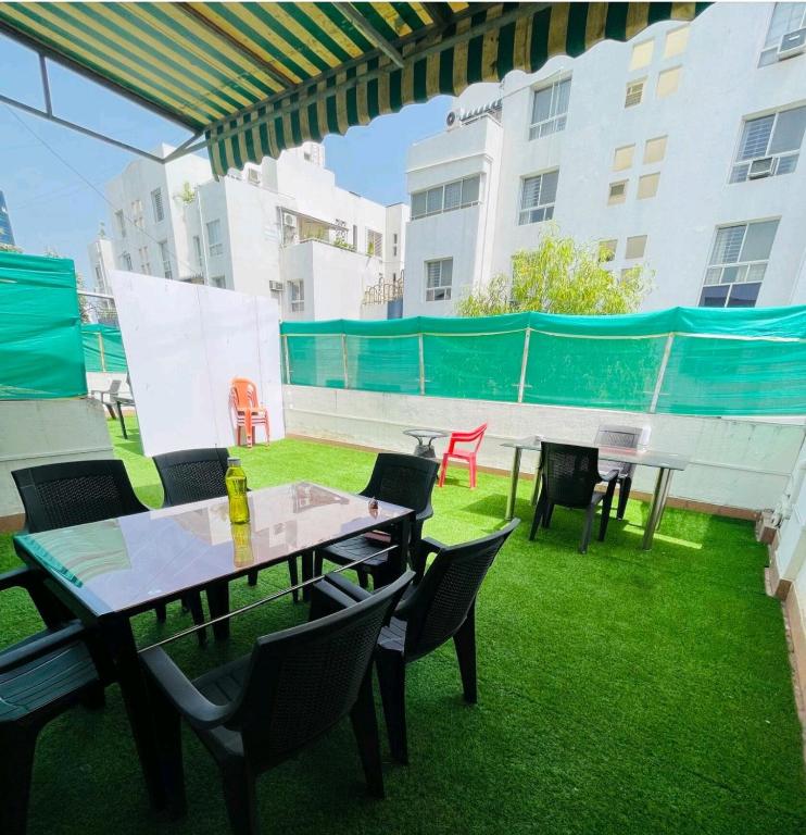Royal palm hospitality services 2 — Hotel in Pune
