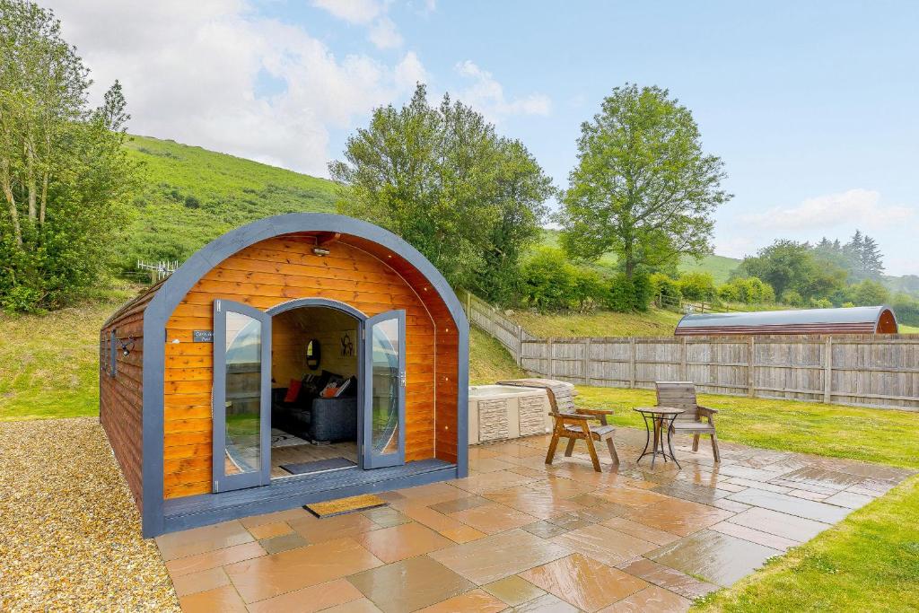 Corndon Pod, Chirbury - pet-friendly stay