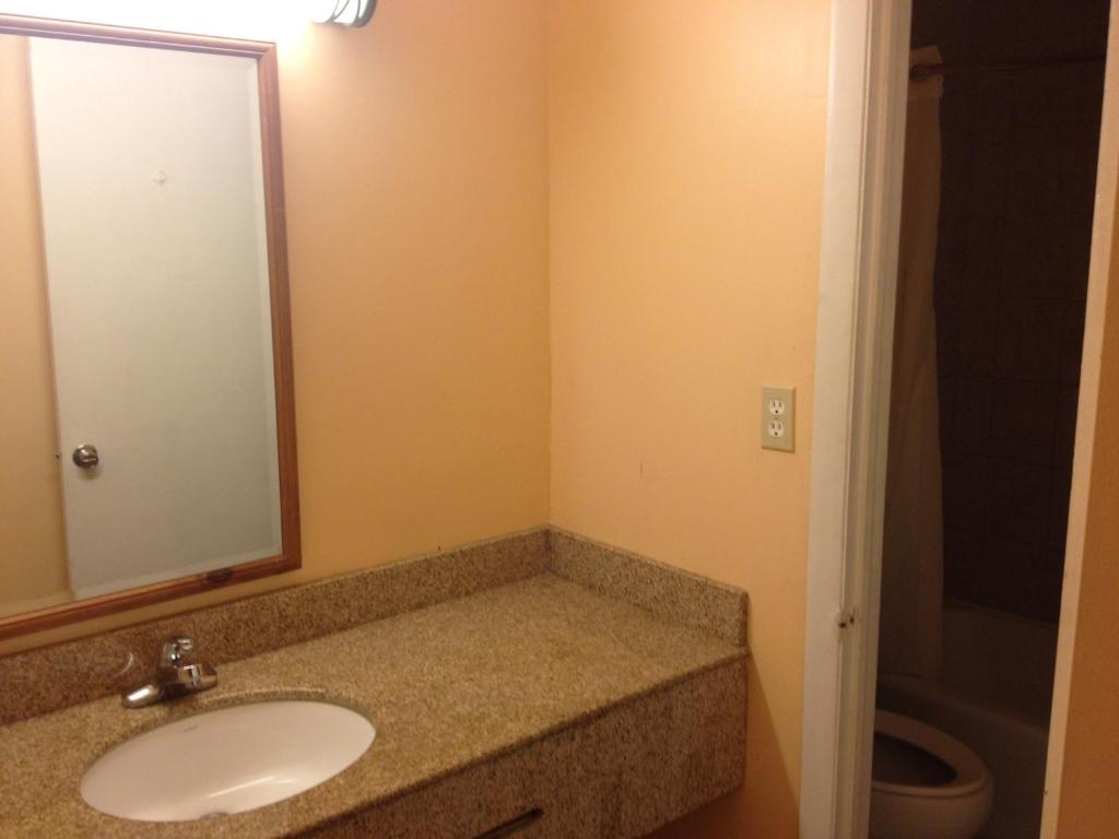 Fort Eustis Inn photo