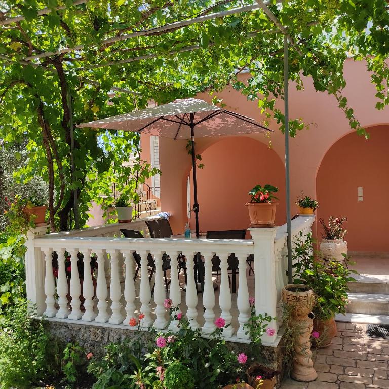Balcony/terrace, Nikolaou Thomas House in Parga