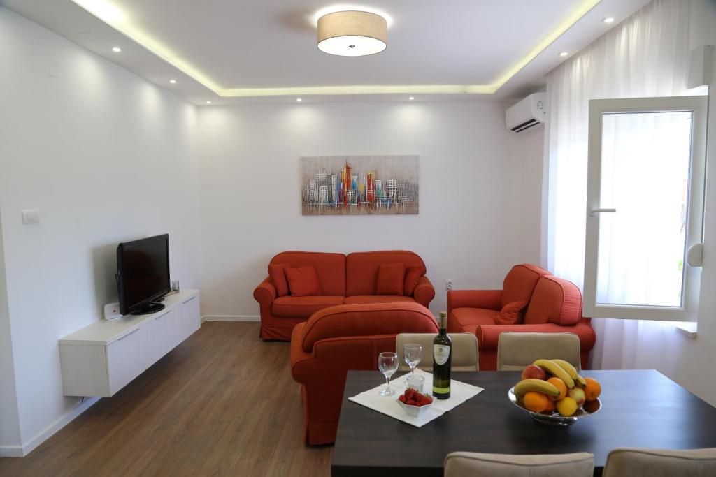 Garden House Apartment - 2